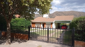 CHALET A METROS DEL RIO EN SAN ANTONIO DE ARREDONDO